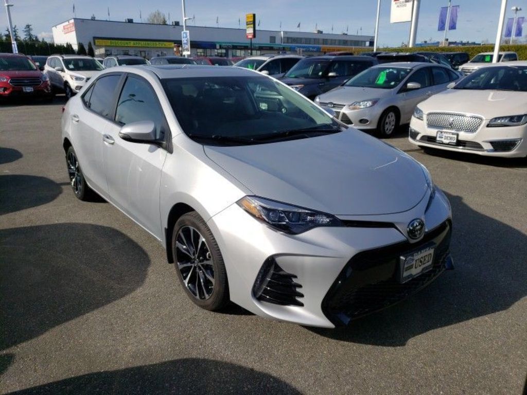 2018 Toyota Corolla LE Grey, 1.8L | Dams Ford Lincoln Sales Ltd.