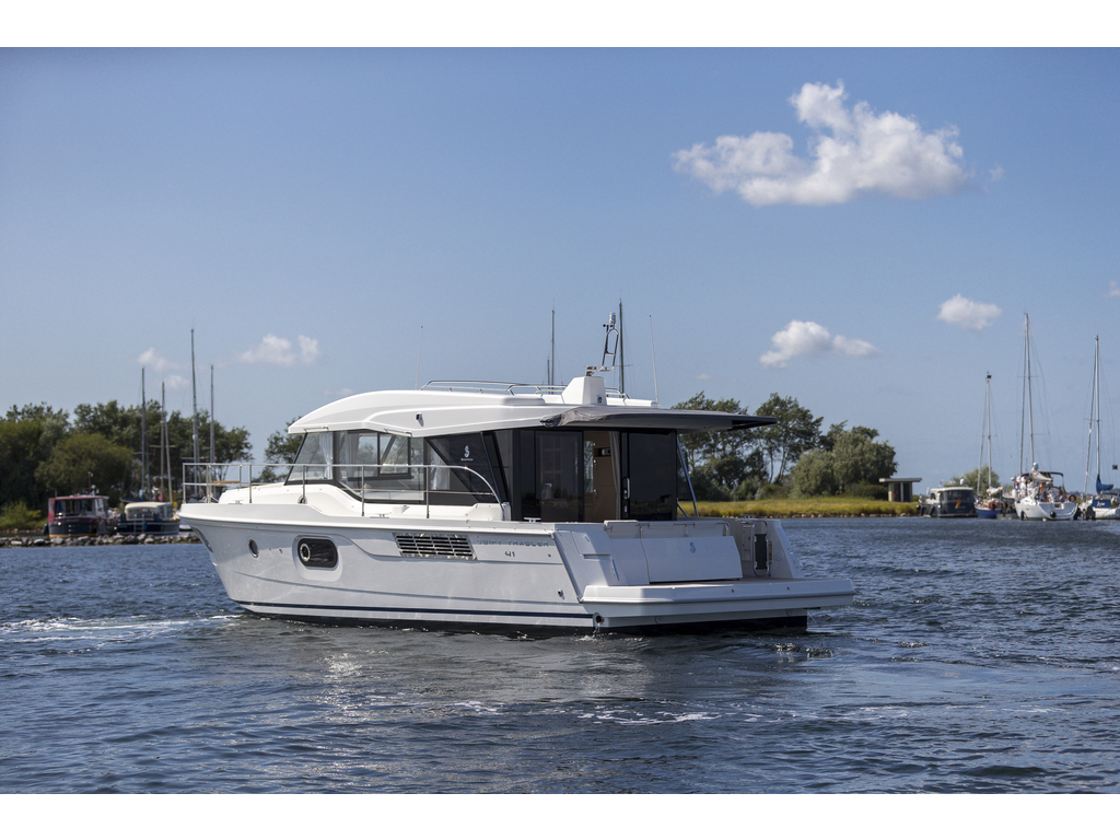 2021 Beneteau boat for sale, model of the boat is Swift Trawler 41 & Image # 2 of 20