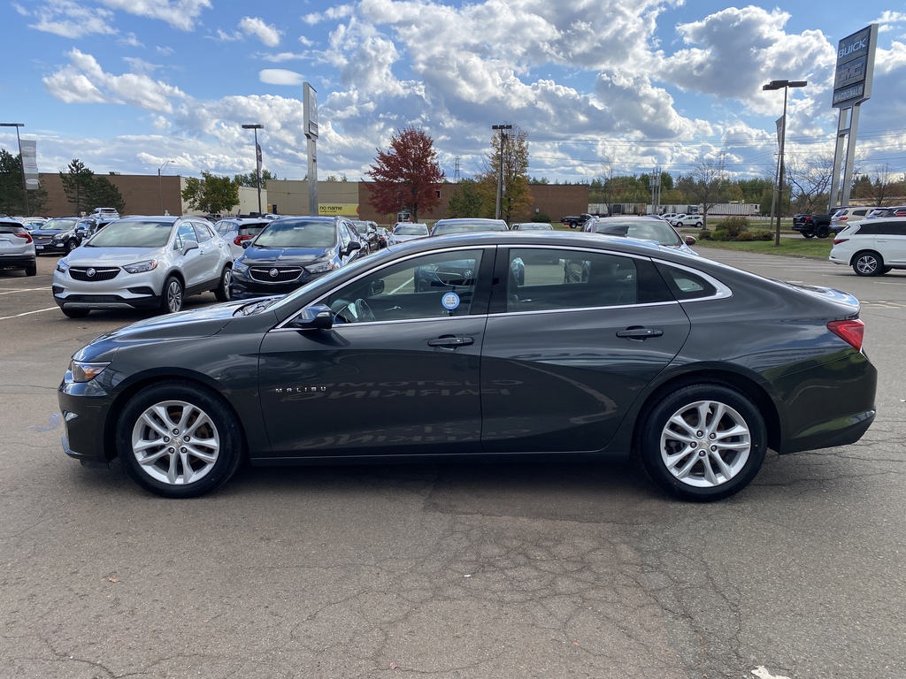 Pre-Owned 2018 Chevrolet Malibu 4dr Sdn LT w-1LT Sedan in Moncton ...