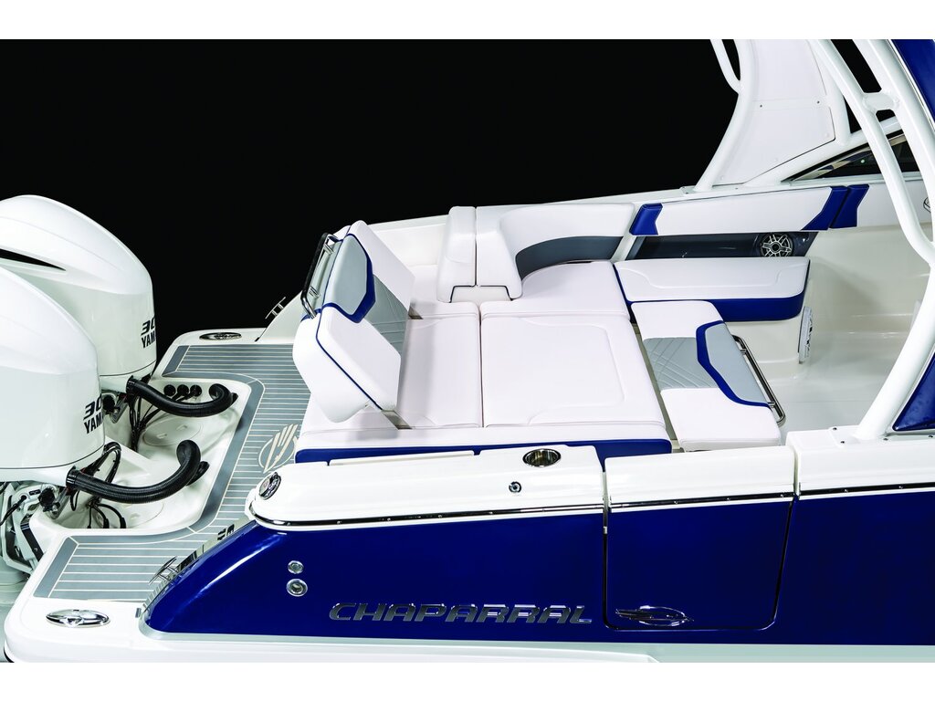 2021 Chaparral boat for sale, model of the boat is 300 Osx O/b & Image # 21 of 22