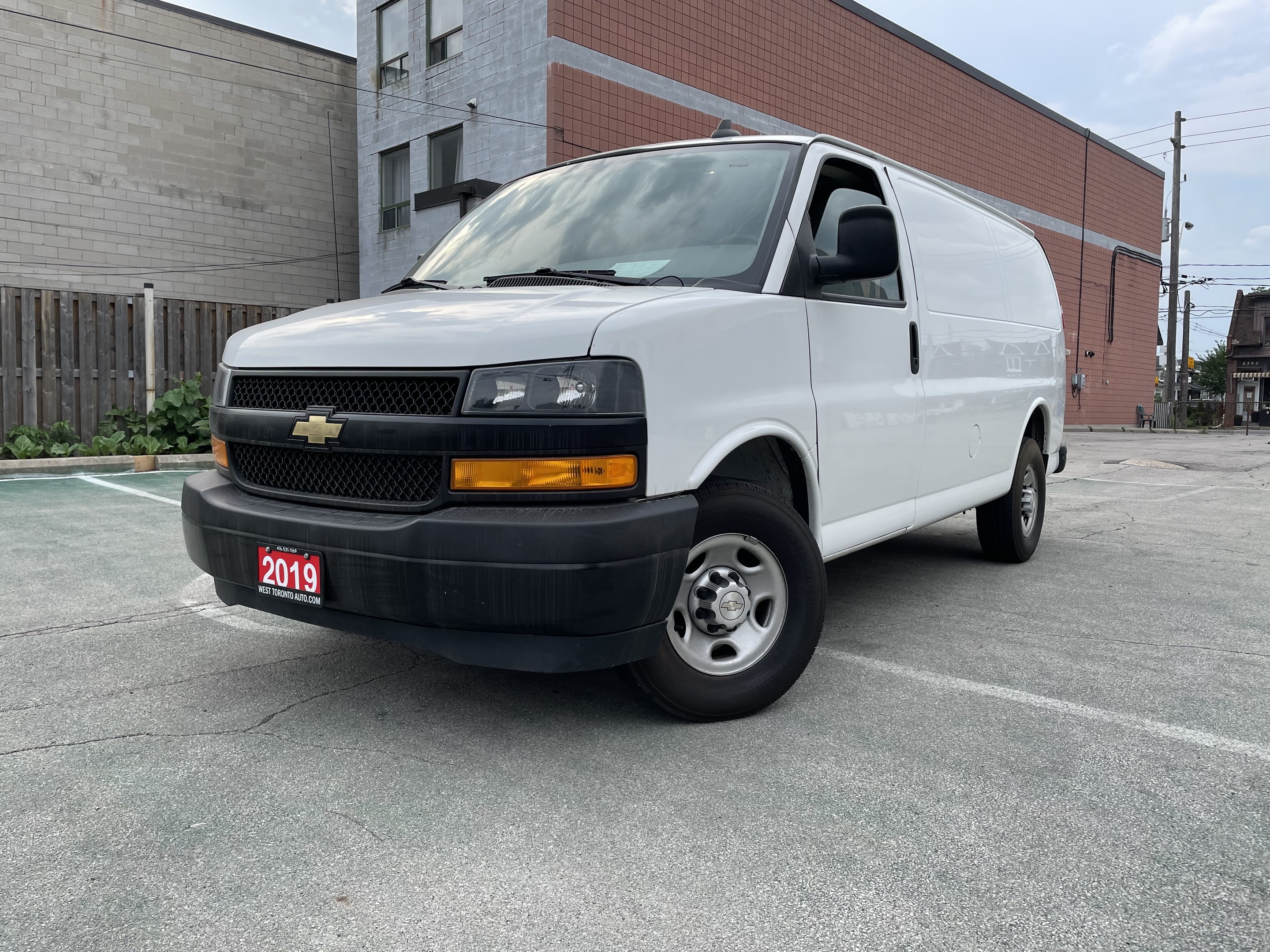2019 Chevrolet Express 2500 2500 / 3/4 TON / FACTORY WARRANTY 57902 KMS 
