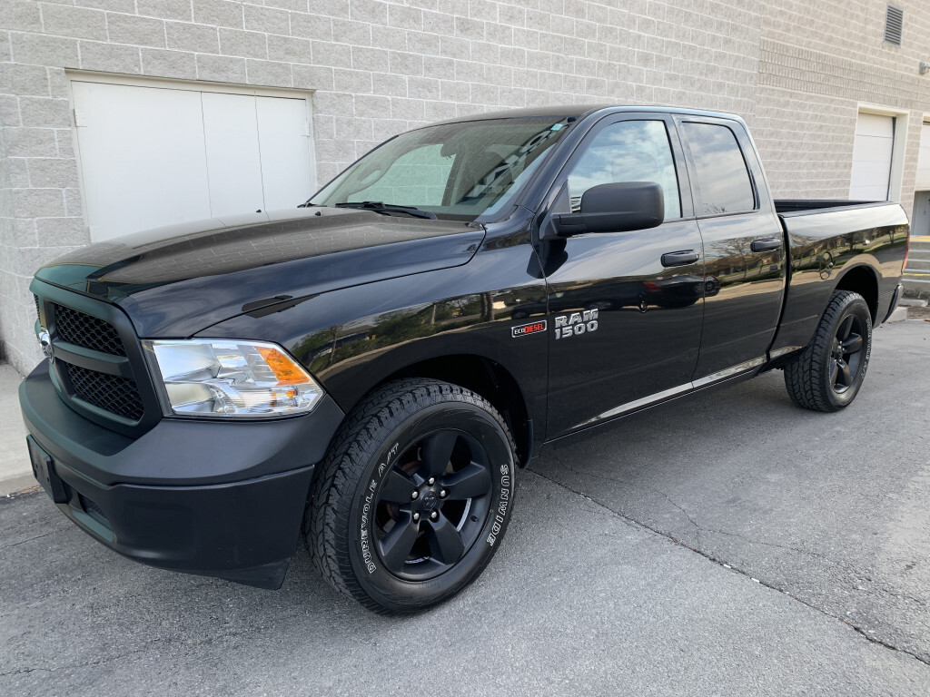 2018 Ram 1500 CLEAN CARFAX NO ACCIDENTS|LOW KMS|4x4|Quad Cab 64 