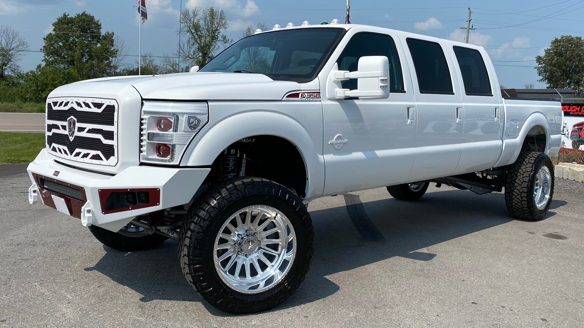 2016 Ford F-350 XLT FULLY CUSTOMIZED 6-DOOR!!