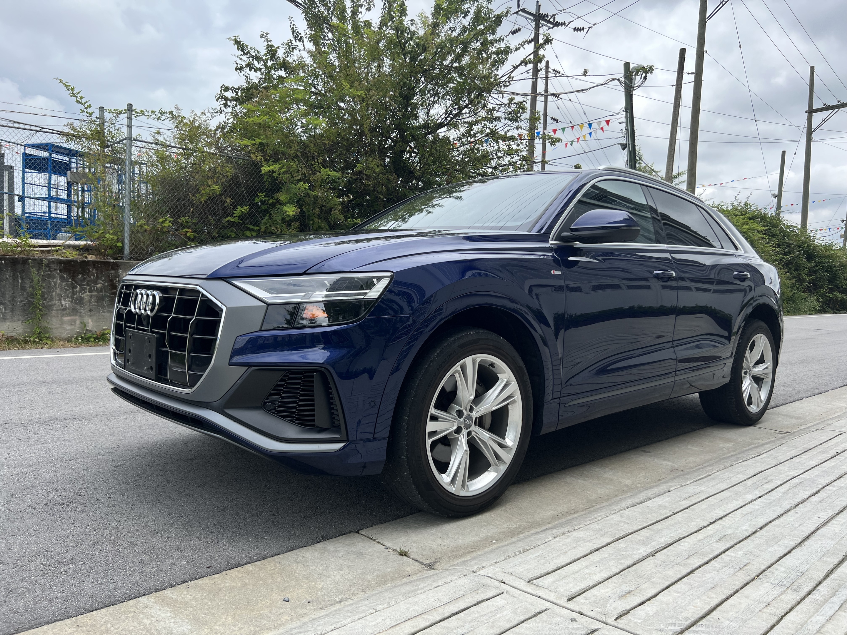 2019 Audi Q8 Progressiv 55 TFSI quattro / 604-644-9328