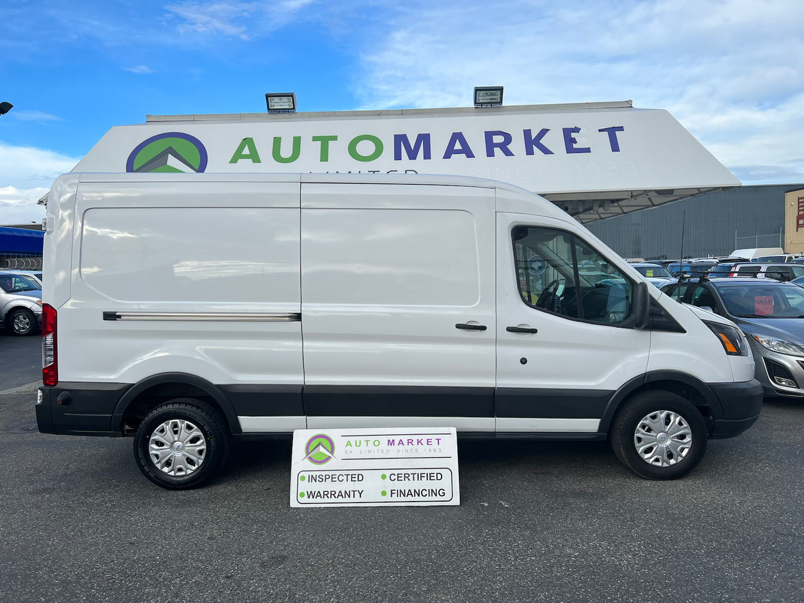 2018 Ford Transit 250 MED RF/LONG CLEAN,NEW BRAKES/TIRES WARRANTY!