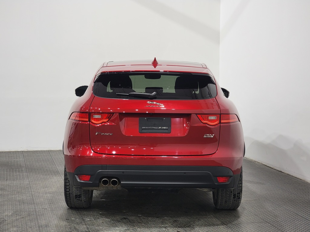 Jaguar F-Pace 2019 Air conditioner, Navigation system, Electric mirrors, Power Seats, Electric windows, Speed regulator, Heated seats, Leather interior, Air conditioning with dual zone settings, Seat memories, Bluetooth, Mechanically opening tailgate, Panoramic sunroof, rear-view camera, Heated steering wheel, Steering wheel radio controls