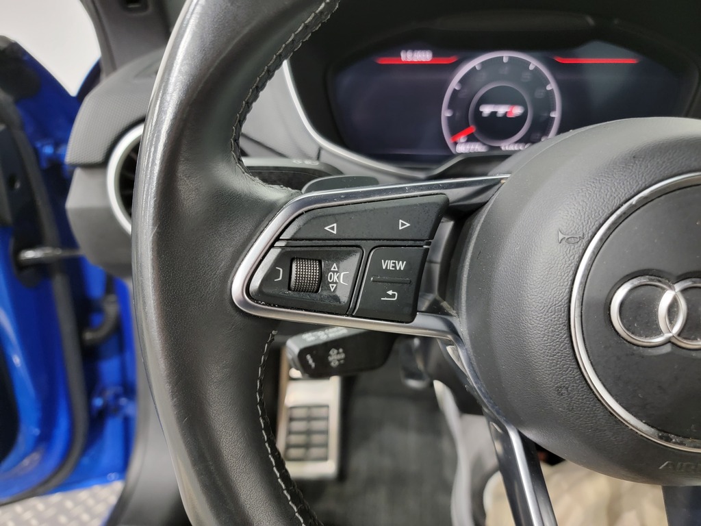 Audi TTS Coupe 2018 Climatisation, Système de navigation, Mirroirs électriques, Sièges électriques, Vitres électriques, Intérieur cuir, Régulateur de vitesse, Bluetooth, Hayon à ouverture mécanique, caméra-rétroviseur, Commandes de la radio au volant