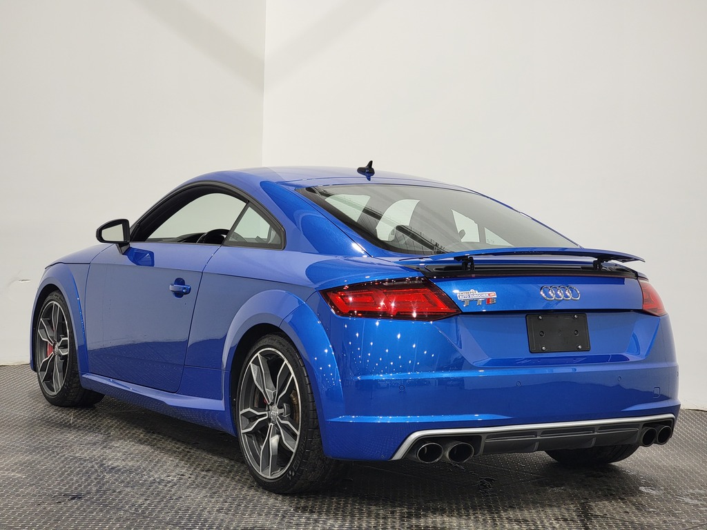 Audi TTS Coupe 2018 Air conditioner, Navigation system, Electric mirrors, Power Seats, Electric windows, Leather interior, Speed regulator, Bluetooth, Mechanically opening tailgate, rear-view camera, Steering wheel radio controls