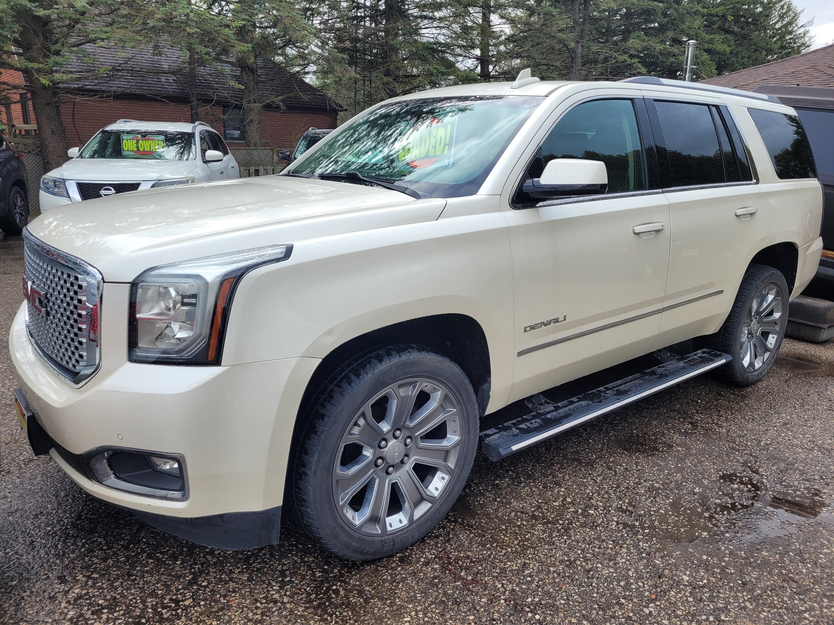 2015 GMC Yukon Denali 4x4 1-Owner Clean CarFax Financing Trade OK