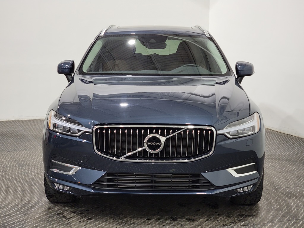 Volvo XC60 2020 Air conditioner, Navigation system, Electric mirrors, Power Seats, Electric windows, Speed regulator, Heated seats, Seat memories, Bluetooth, Mechanically opening tailgate, Panoramic sunroof, rear-view camera, Steering wheel radio controls