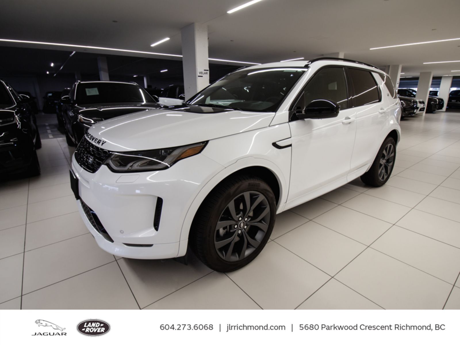 2023 Land Rover Discovery Sport R-Dynamic HSE | Fixed Panoramic Roof | Premium Cab