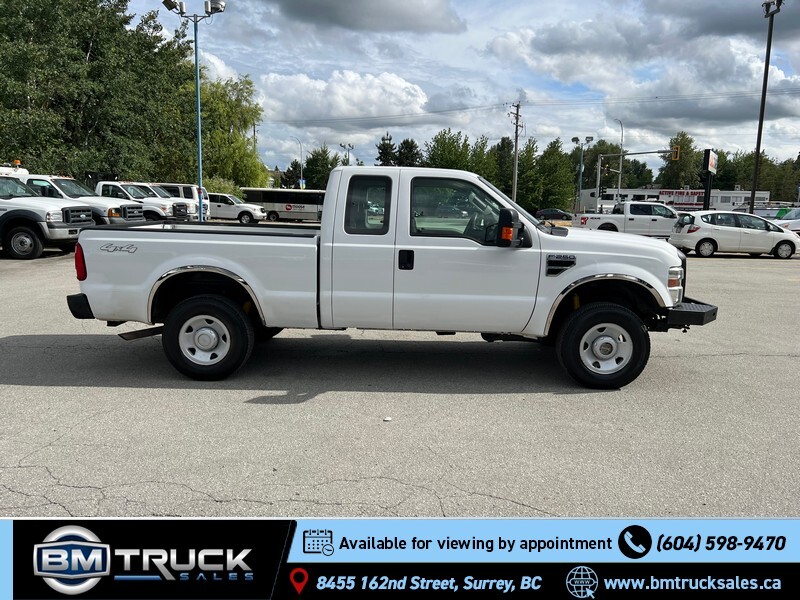 2008 Ford F-250 / Extended Cab / 6'9" Box / 4x4 / V10