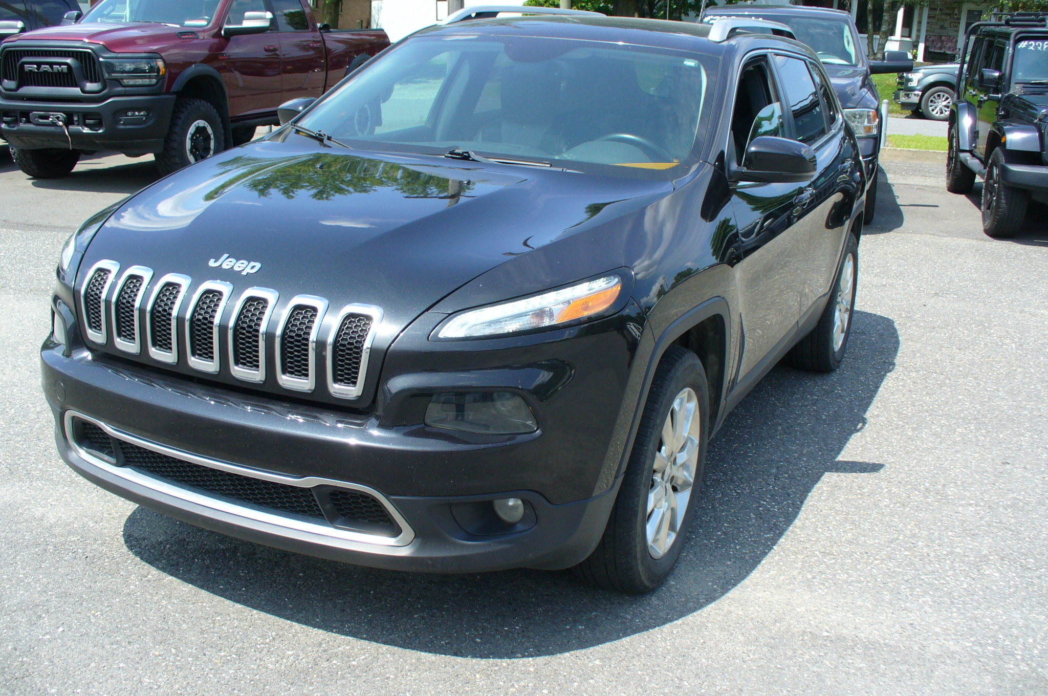 2014 Jeep Cherokee 4WD 4dr Limited
