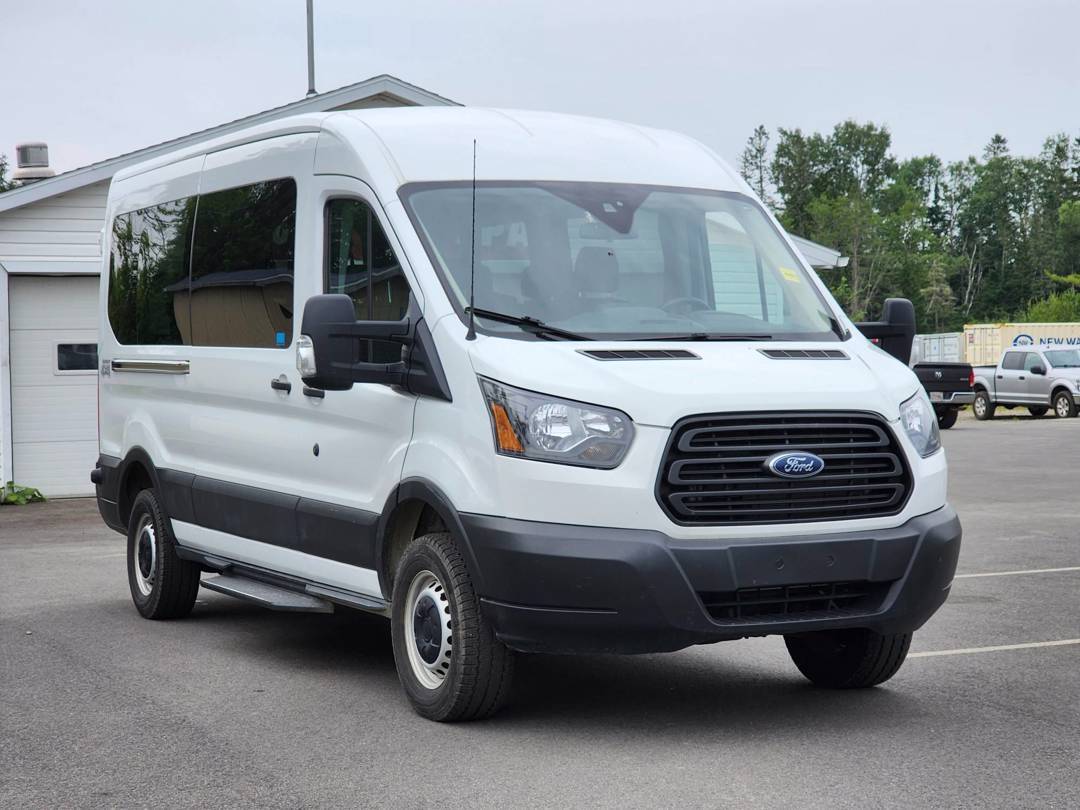 2019 Ford Transit Passenger Wagon XLT - 4x4