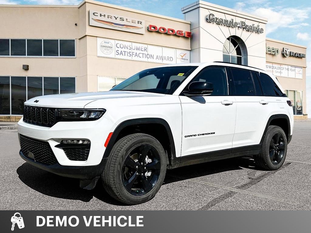 2023 Jeep Grand Cherokee Limited | Blackout Package | Capri Leather