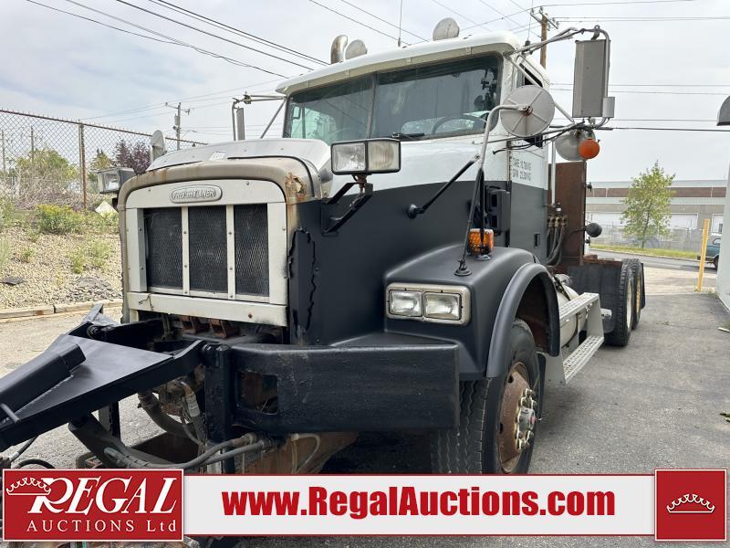 2001 Freightliner FLD112SD T/A