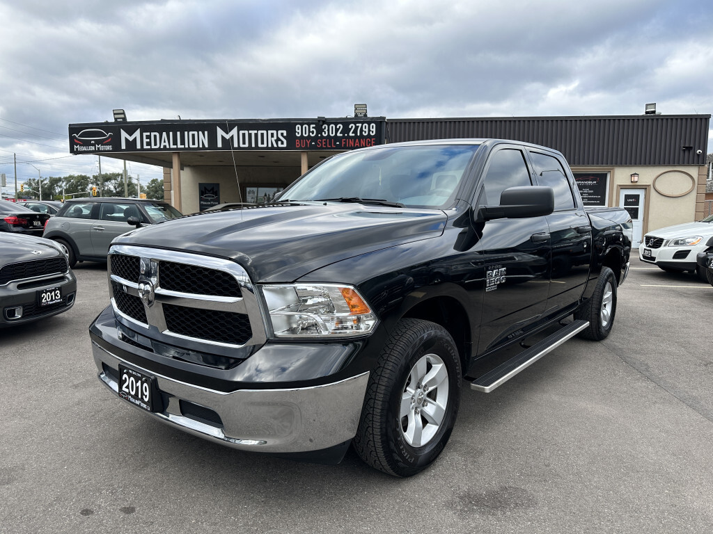 2019 Dodge Ram 1500 ST 4x4 Crew Cab 57 | V6 |ACCIDENT FREE | REAR CAME
