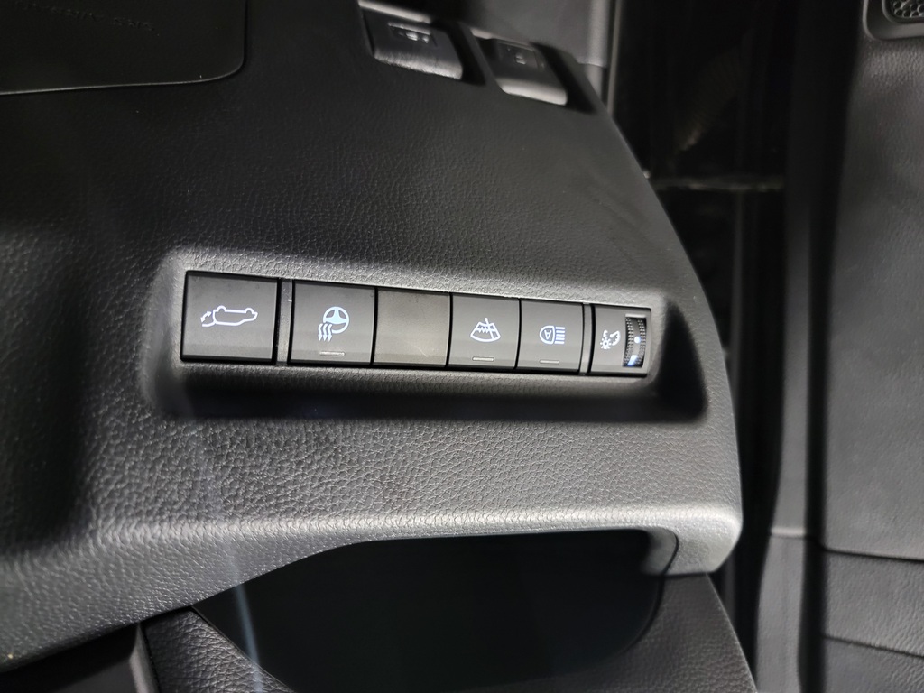 Toyota RAV4 2021 Climatisation, Mirroirs électriques, Sièges électriques, Vitres électriques, Régulateur de vitesse, Sièges chauffants, Verrouillage électrique, Toit ouvrant, Bluetooth, caméra-rétroviseur, Volant chauffant, Commandes de la radio au volant