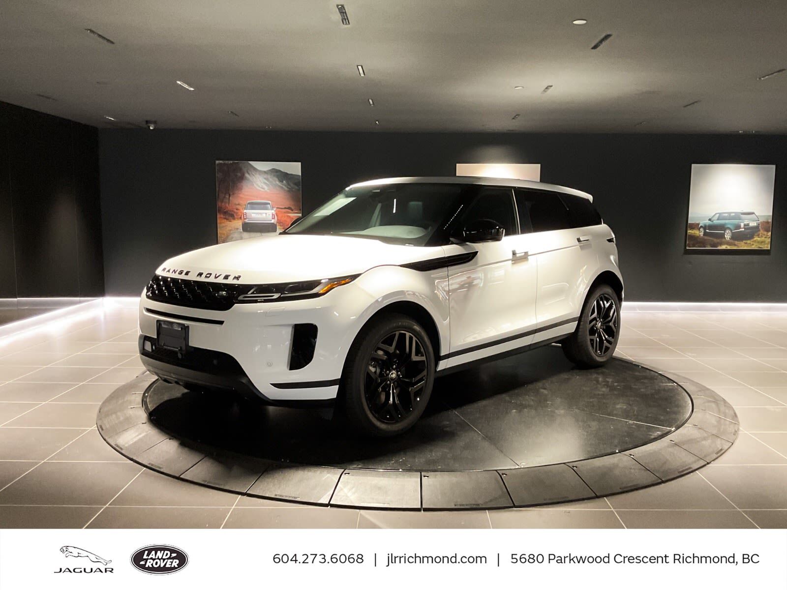 2023 Land Rover Range Rover Evoque SE | Cold Climate Pack | Fixed Panoramic Roof | Eb