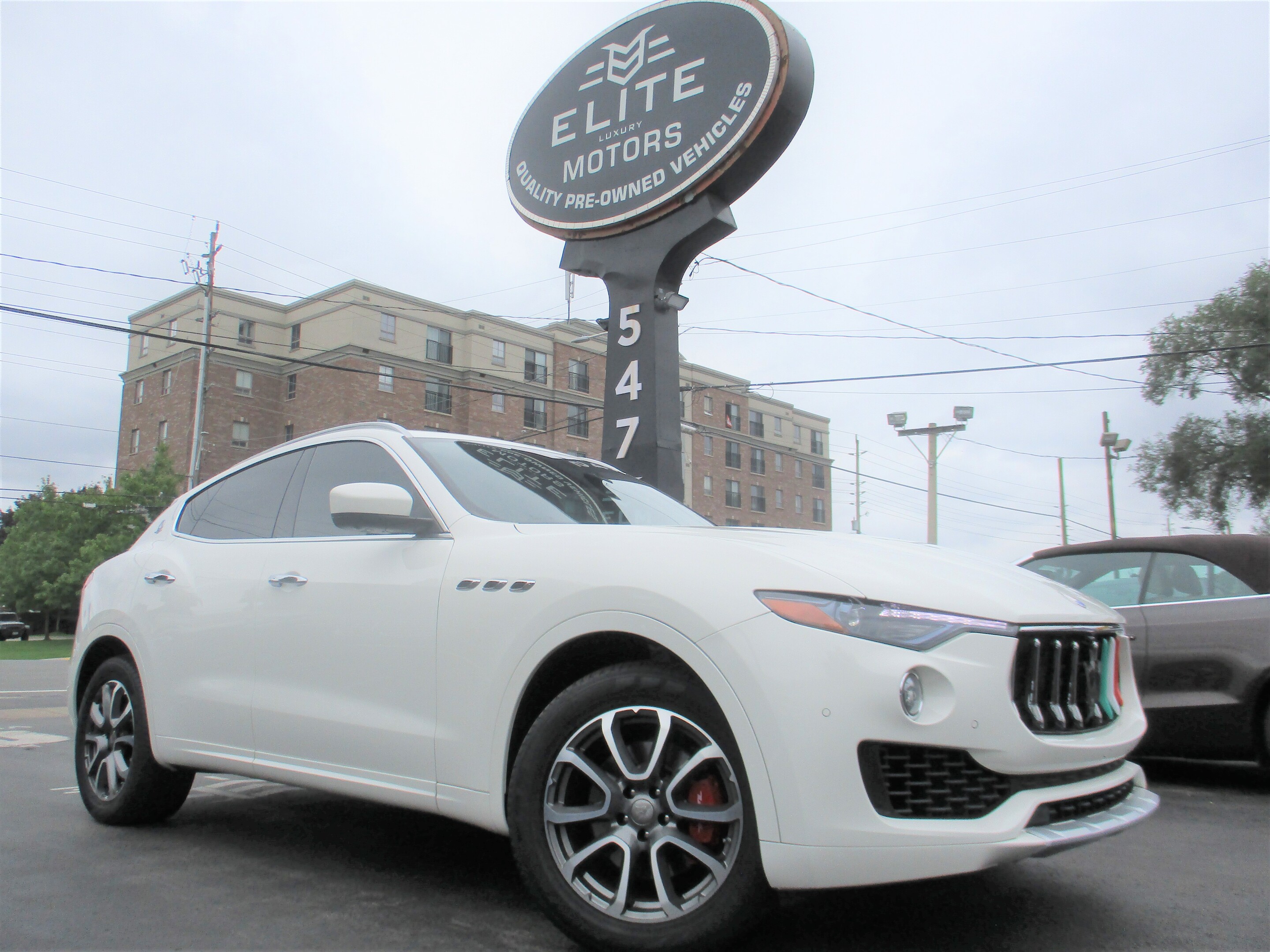 2017 Maserati Levante NAVIGATION SYSTEM - 3-YEARS WARRANTY AVAILABLE !!