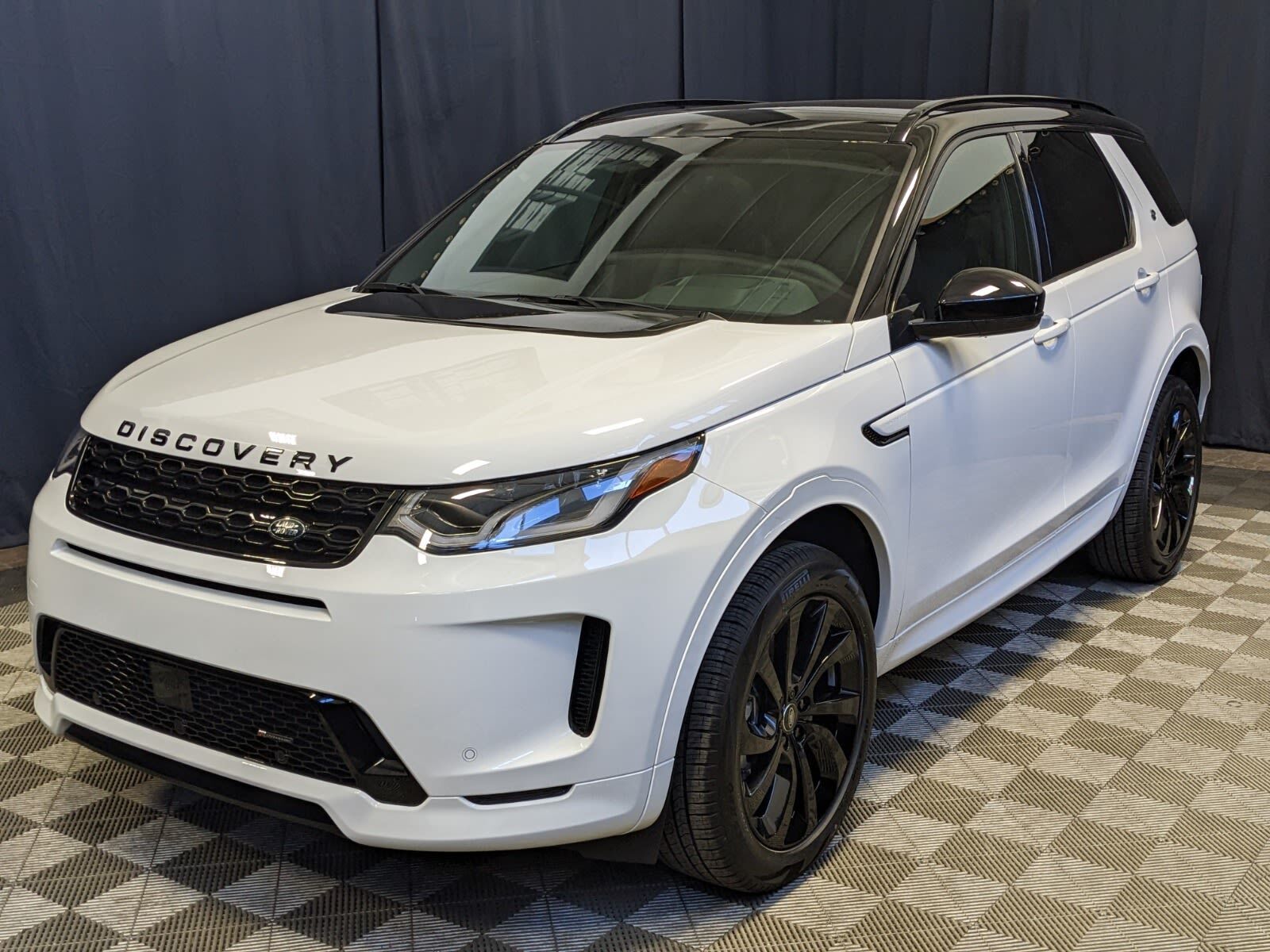 2023 Land Rover Discovery Sport $8,665 IN SAVINGS!! HSE MODEL!