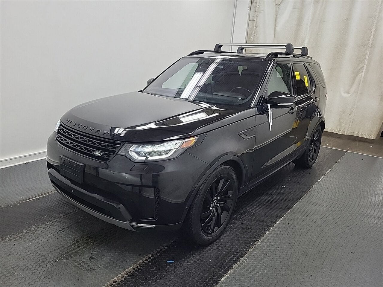2019 Land Rover Discovery HSE Luxury TD6, 4WD, 7-PASSENGER, MERIDIAN
