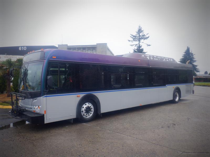 2006 New Flyer 38 Passenger Bus with Air Brakes Hybrid (may require work)