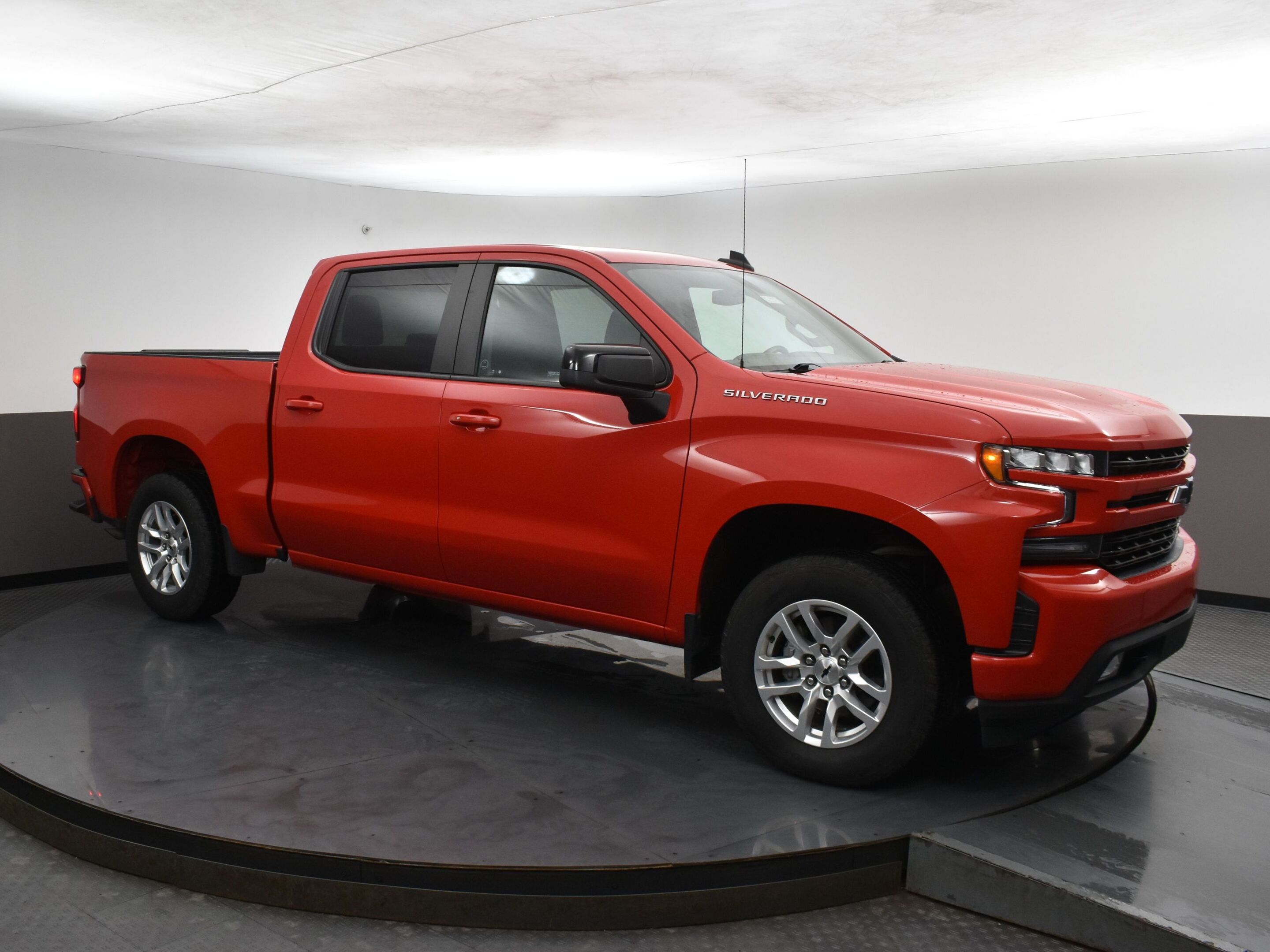2021 Chevrolet Silverado 1500 RST CREW CAB 4x4 - WAS $46995 NOW $44995 Lease for