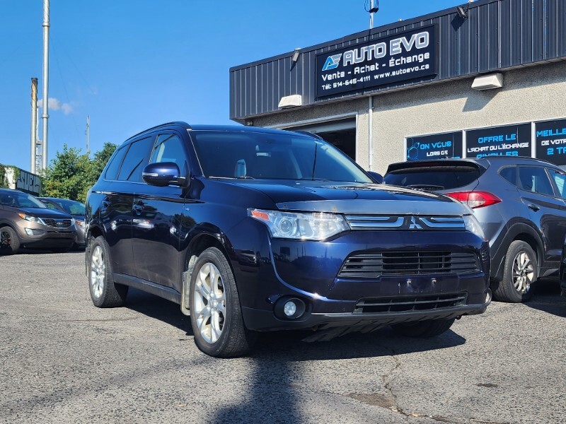 2014 Mitsubishi Outlander GT AWD 7 PASSAGERS * CUIR * TOIT * CAMERA * CLEAN 