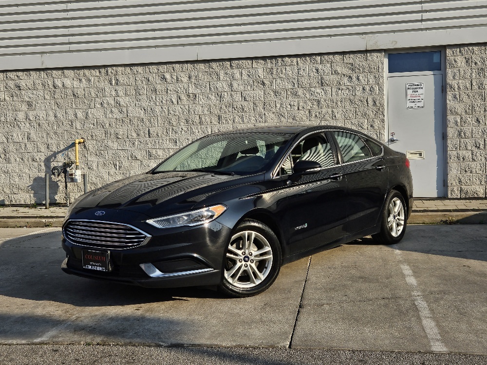 2018 Ford Fusion Hybrid SE **LEATHER HEATED SEATS-CAMERA-NEW TIRES**