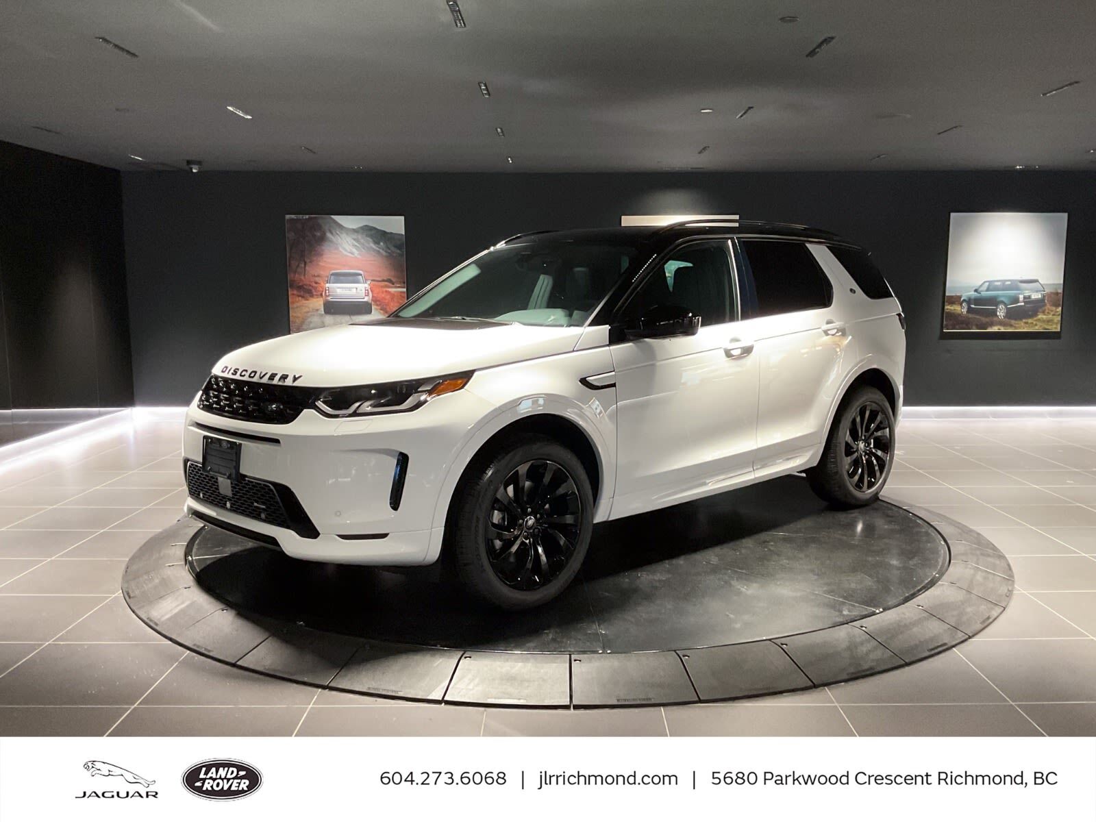 2023 Land Rover Discovery Sport SE | Gloss Black Trim Finisher | Fixed Panoramic R
