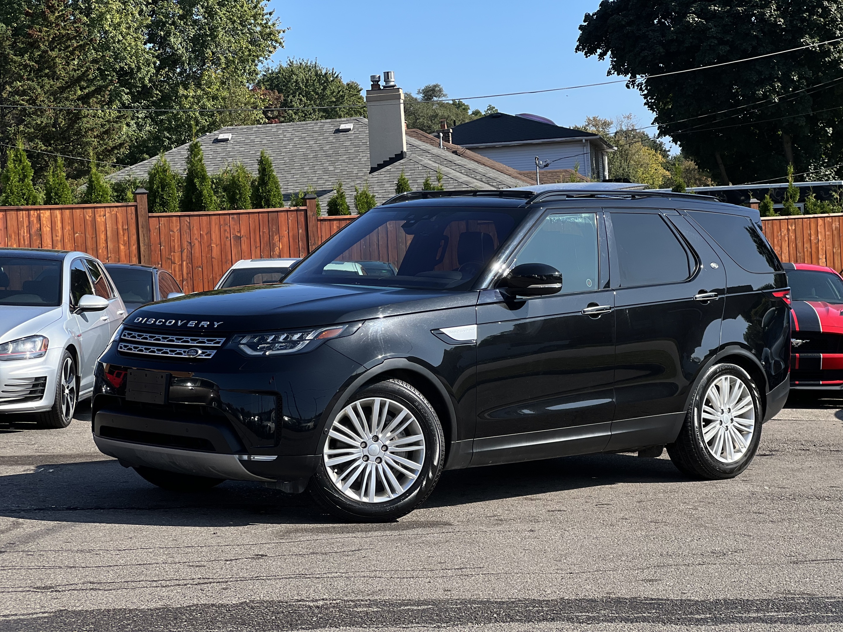 2019 Land Rover Discovery HSE Luxury 4WD / 7 Passenger / Accident-Free!
