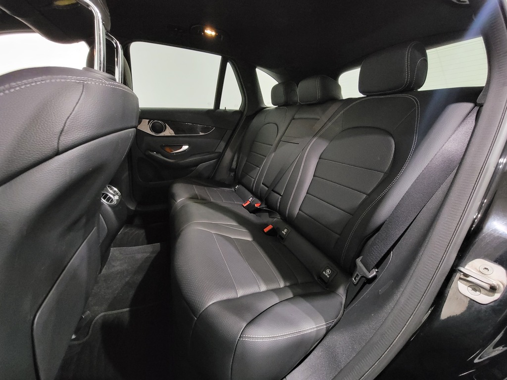 Mercedes-Benz GLC 2020 Air conditioner, Electric mirrors, Power Seats, Electric windows, Speed regulator, Heated seats, Leather interior, Electric lock, Seat memories, Bluetooth, rear-view camera, Steering wheel radio controls