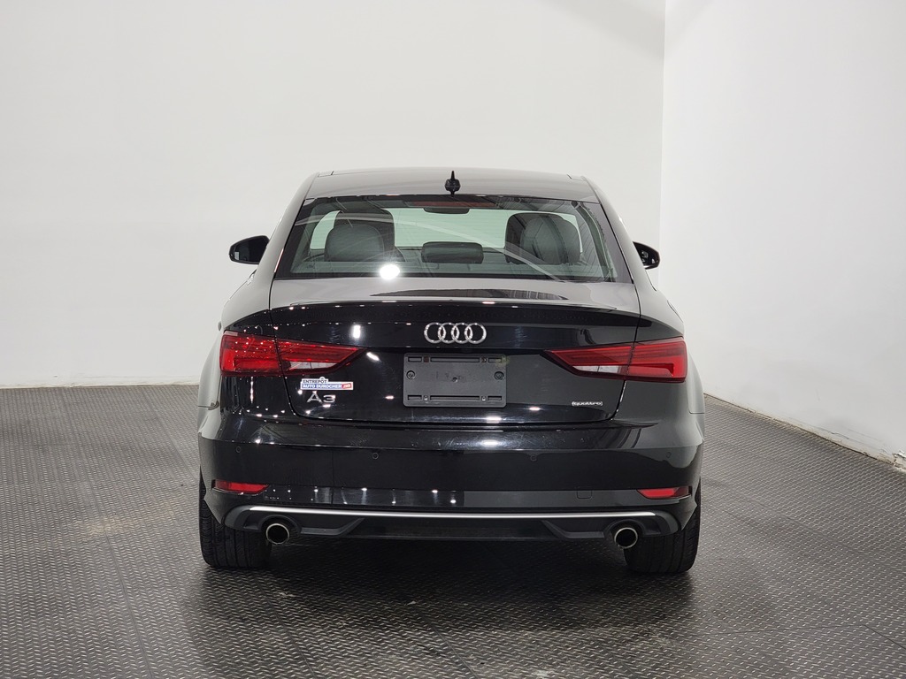 Audi A3 2019 Air conditioner, Electric mirrors, Power Seats, Electric windows, Heated seats, Leather interior, Electric lock, Sunroof, Speed regulator, Bluetooth, rear-view camera, Steering wheel radio controls