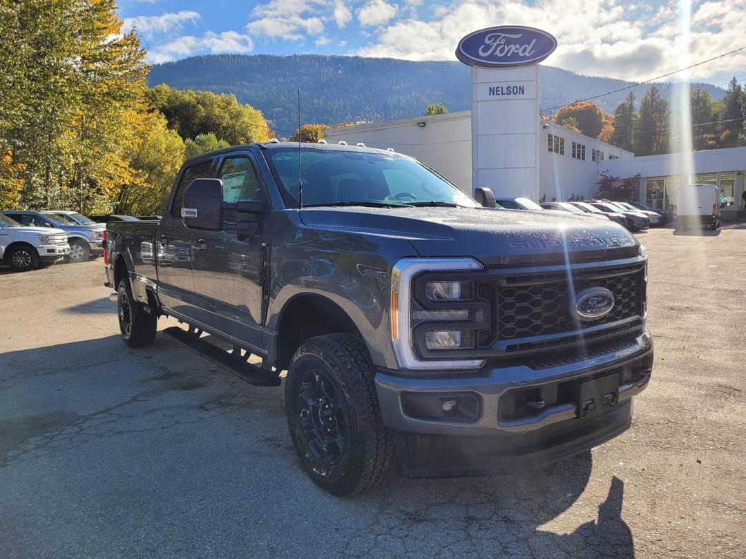2023 Ford F-350 XLT - 3.99% Available, 4WD Crew Cab 8 Box, XLT Pre