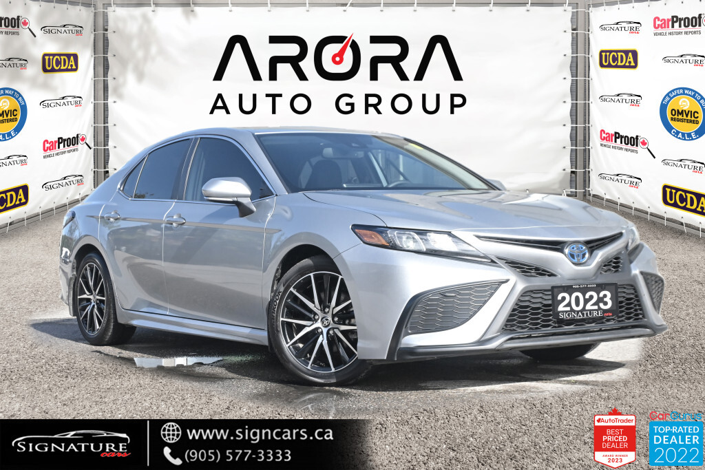 2023 Toyota Camry Hybrid SE / NO ACCIDENT / SUNROOF / LEATHER/ CARPLAY / BS