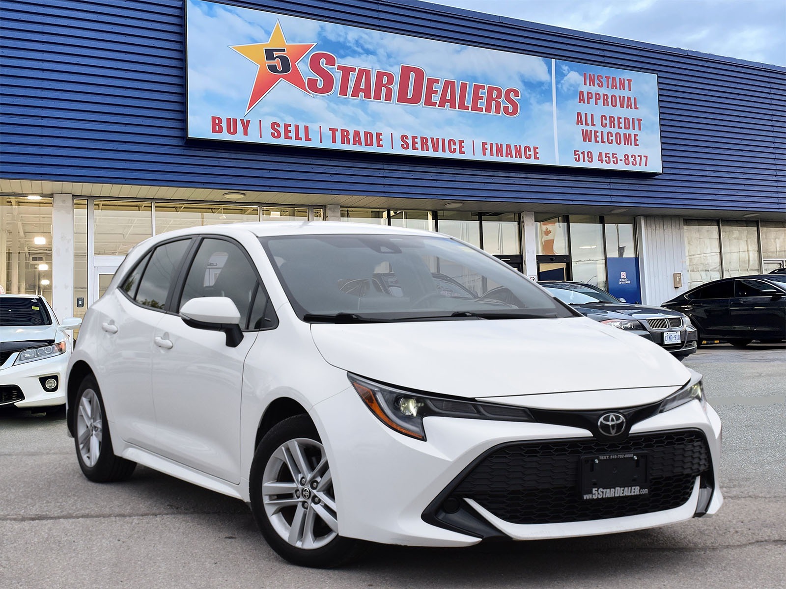 2019 Toyota Corolla Hatchback H-SEATS R-CAM MINT CONDITION WE FINANCE ALL CREDIT