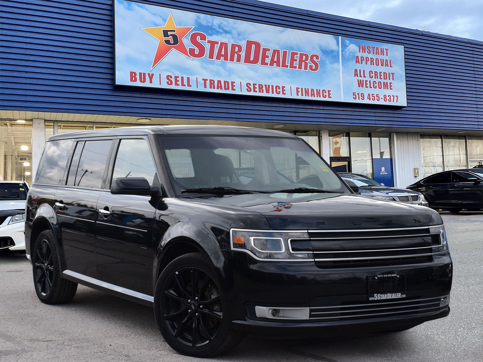 2018 Ford Flex Limited AWD NAV LEATHER PANO ROOF MINT! WE FINANCE