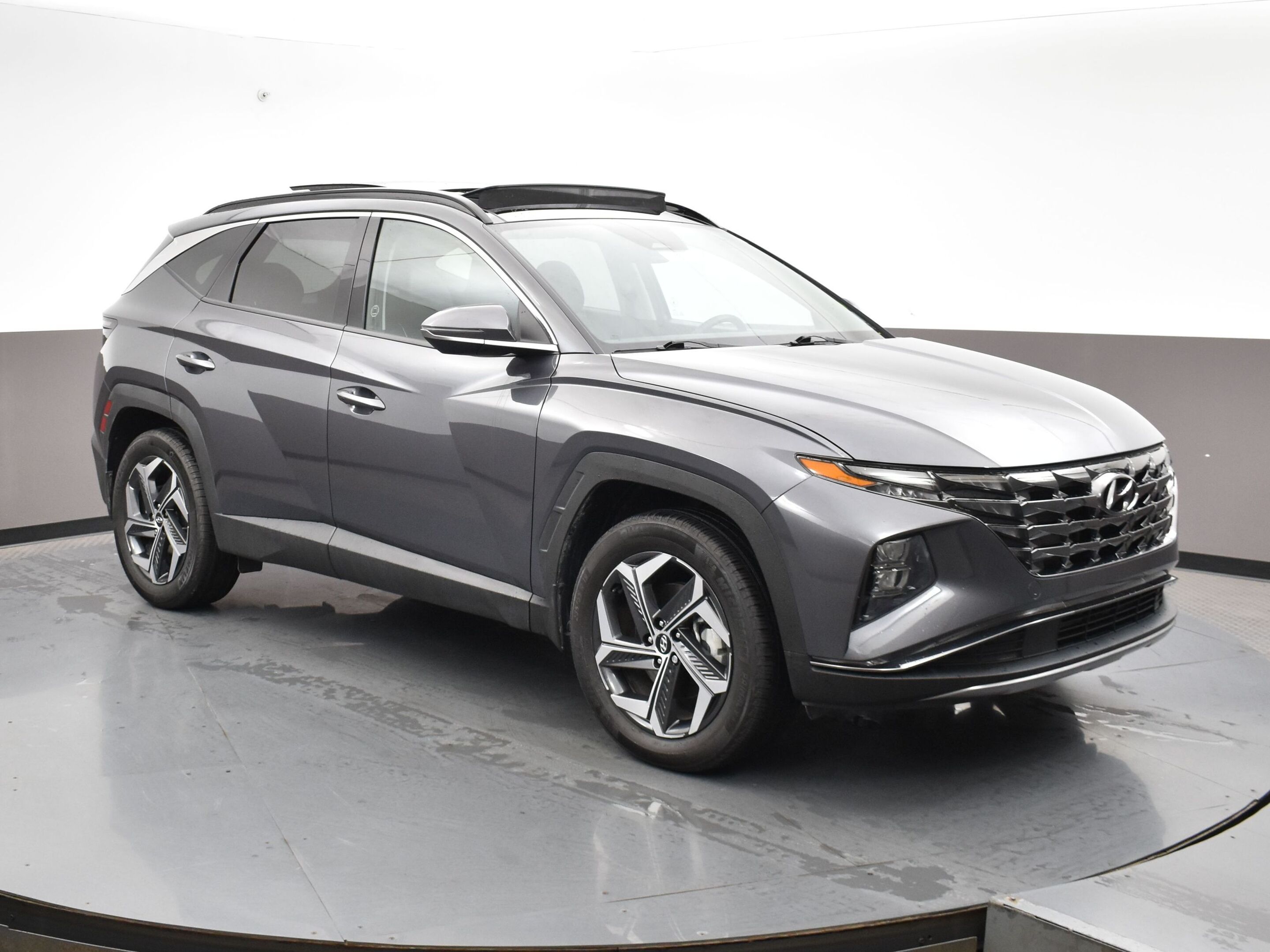 2023 Hyundai Tucson Hybrid Luxury AWD, Leather, Sunroof, Apple Carplay, Andro