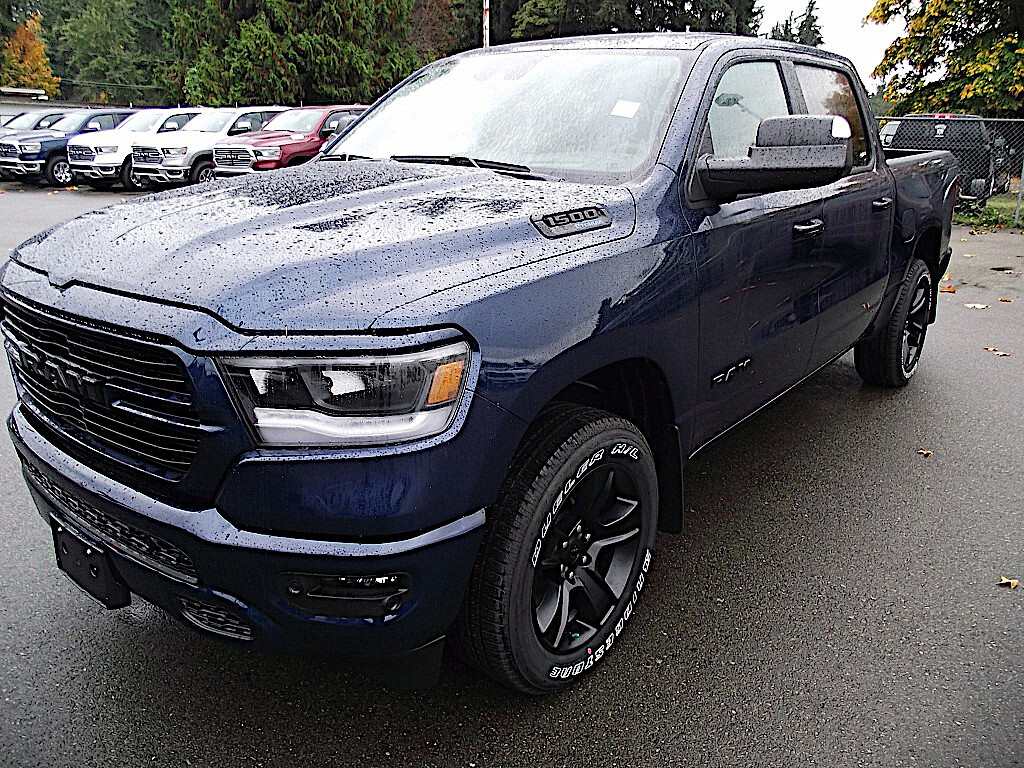 2024 Ram 1500 SPORT