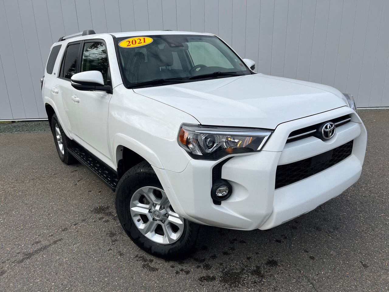 2021 Toyota 4Runner Base | Cam | USB | HtdSeats | Warranty To 2026 Cle