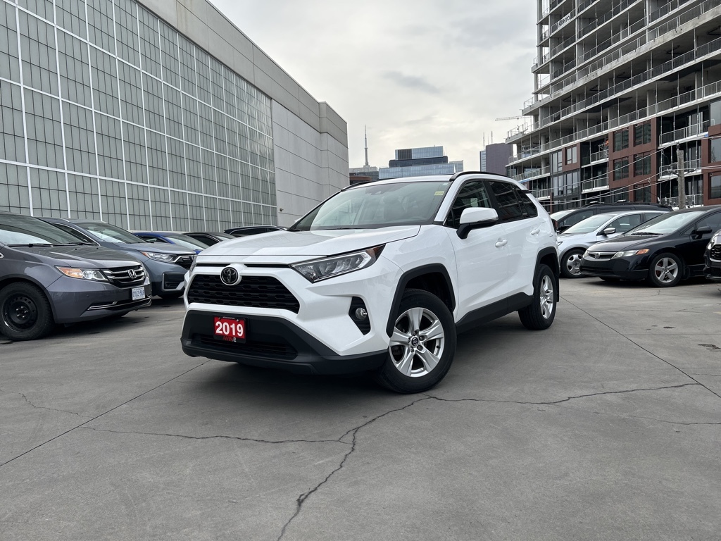 2019 Toyota RAV4 XLE AWD / SUNROOF / SUV
