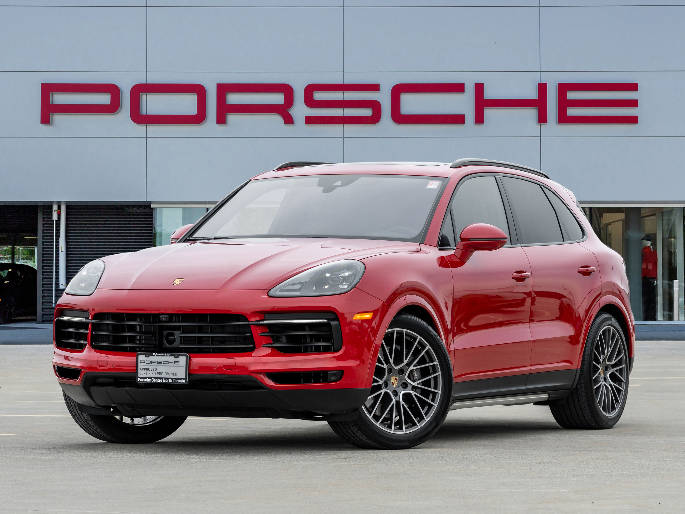 2023 Porsche Cayenne | Winter Wheels & Extended Warranty Included