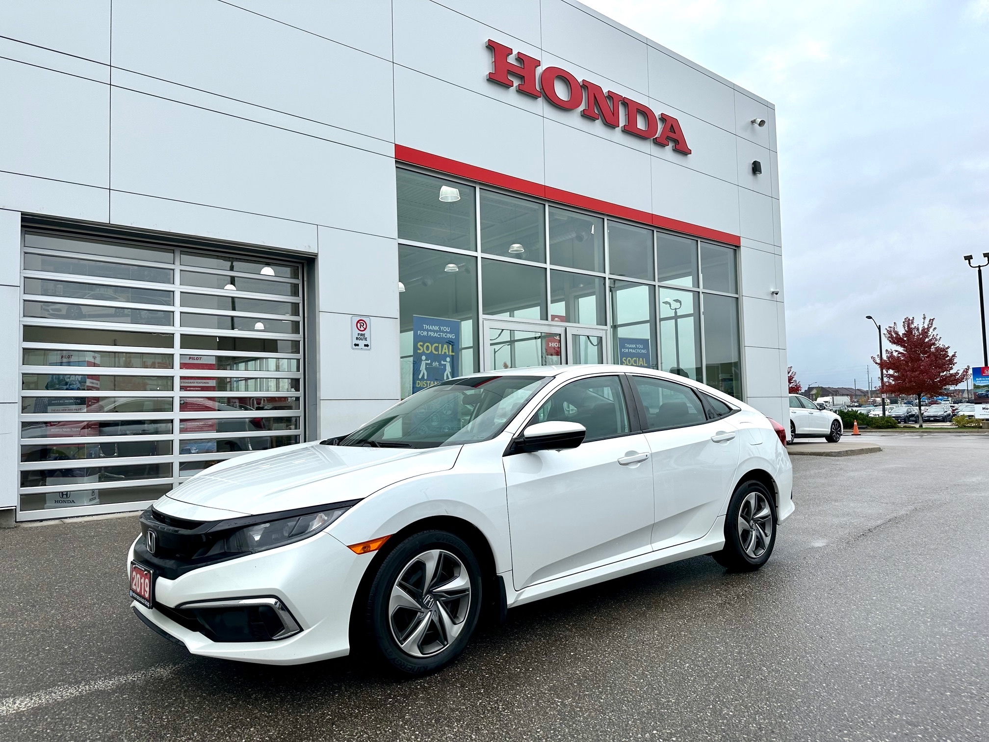 2019 Honda Civic Sedan LX CVT | BACKUP CAM | HEATED SEATS | CARPLAY |
