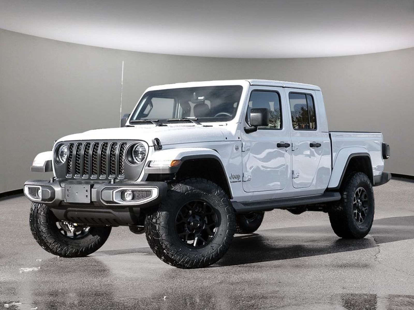 2023 Jeep Gladiator Overland LIFTED ON 35 TIRES