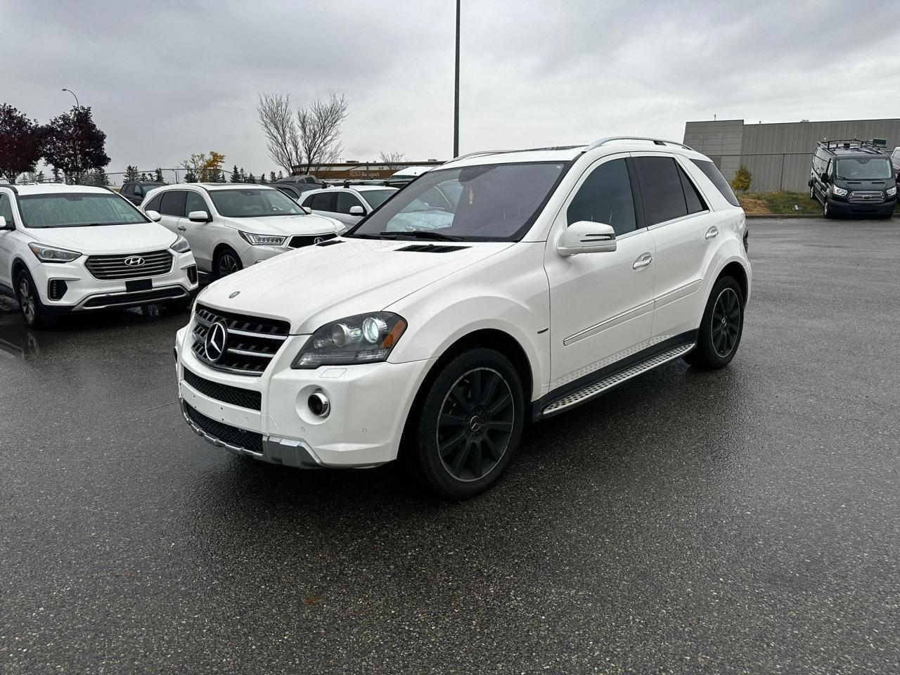 2011 Mercedes-Benz M-Class ML 550 4MATIC | LEATHER | SUNROOF | $0 DOWN