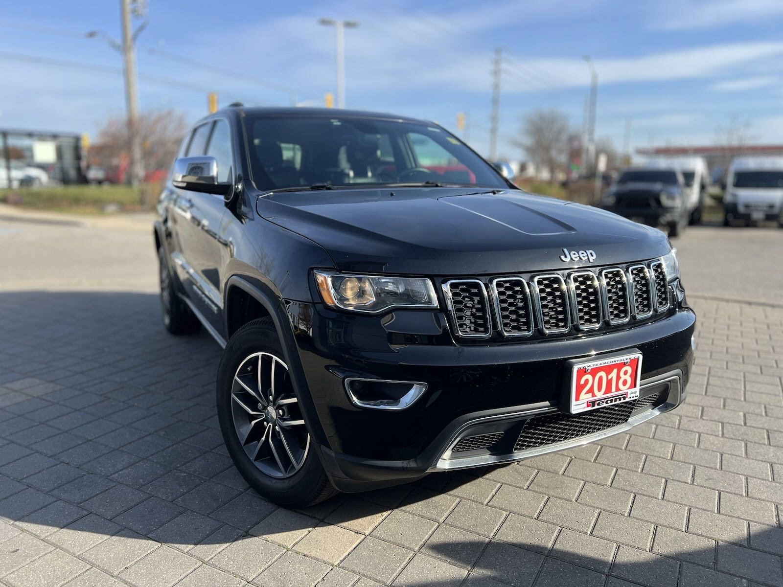 2018 Jeep Grand Cherokee | Limited | Clean Carfax | New Brakes | Power Sunr