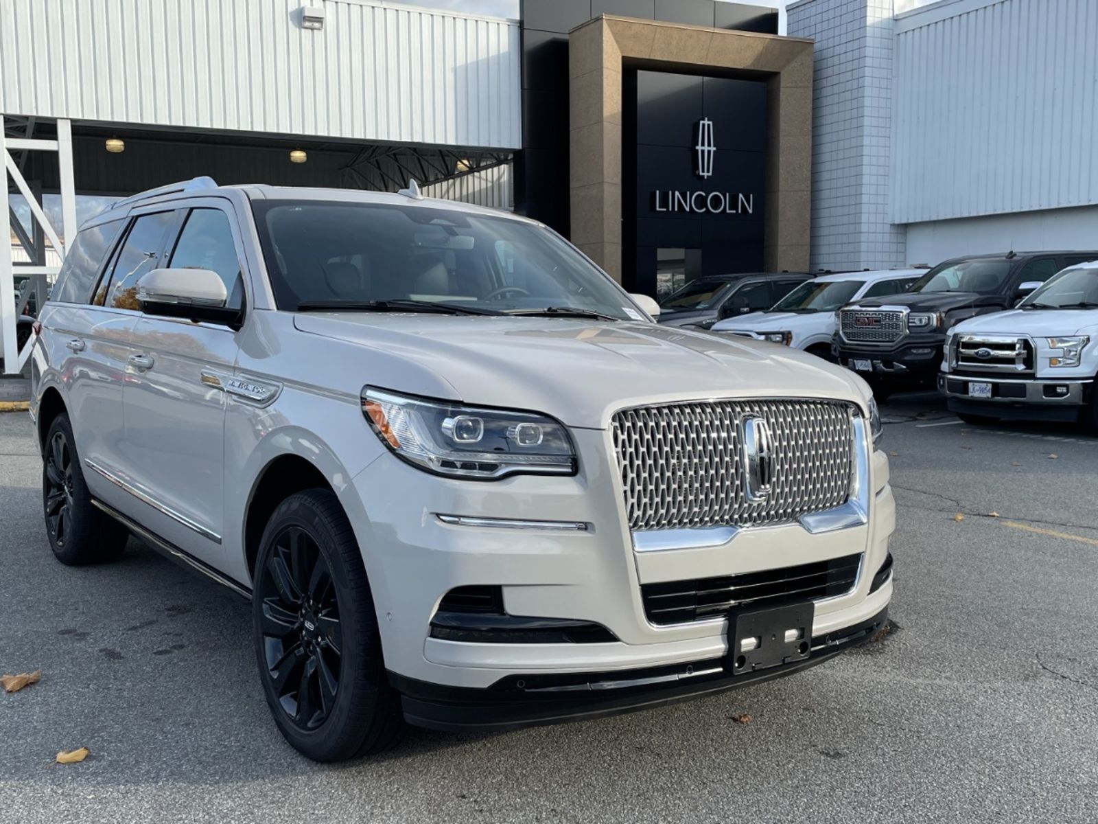 2024 Lincoln Navigator RESERVE 4X4 - 13.2 TOUCHSCREEN/WIRELESS CHARGING P