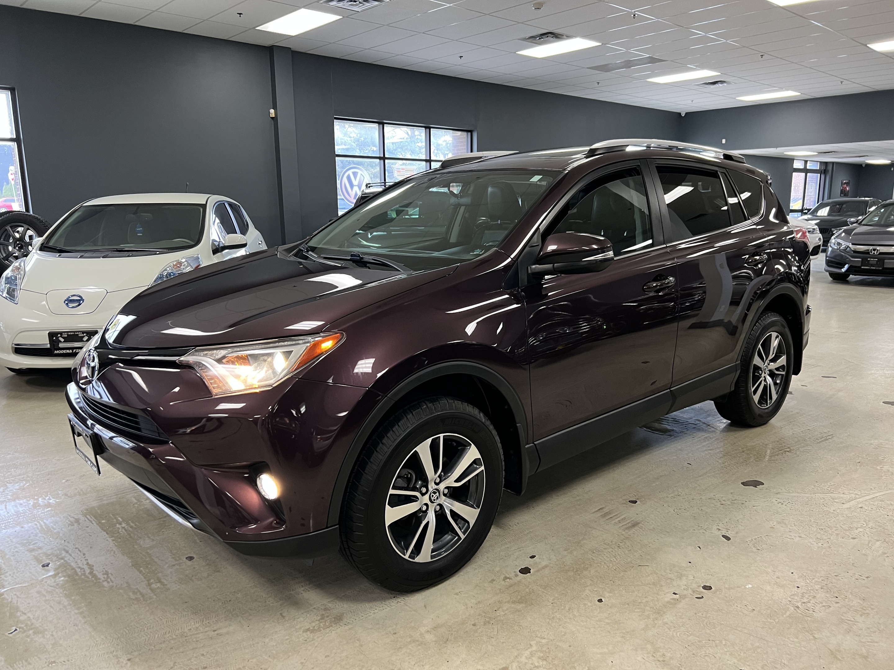 2016 Toyota RAV4 4dr XLE*LEATHER*BACK-UP CAMERA*NO ACCIDENTS*LOW KM