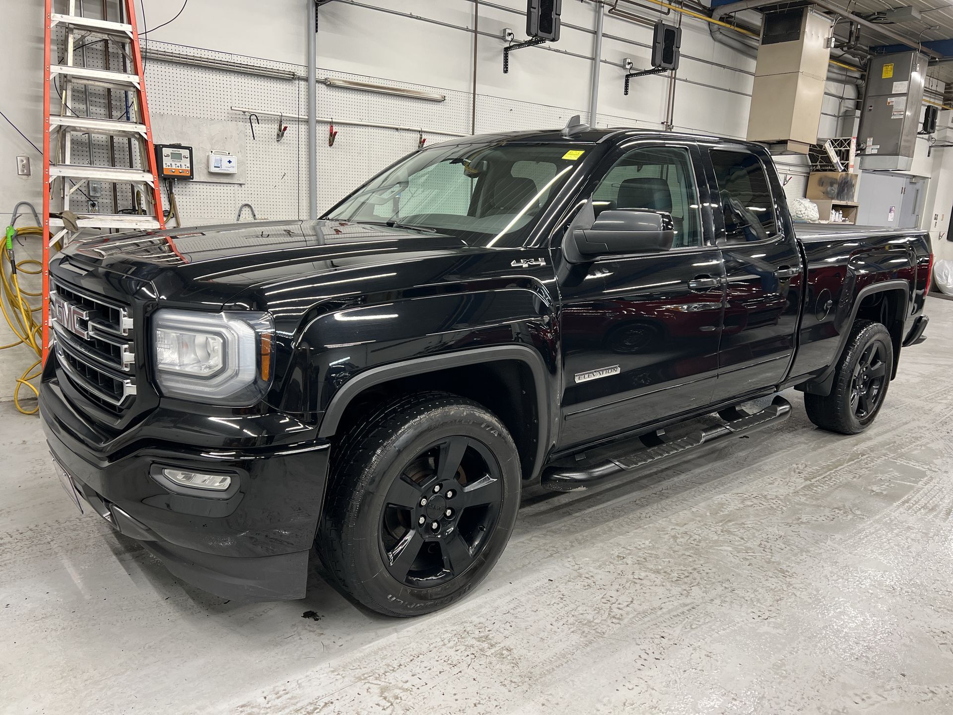 2019 GMC Sierra 1500 Limited ELEVATION 4x4 | 5.3L V8 | RUNNING BOARDS | TONNEAU